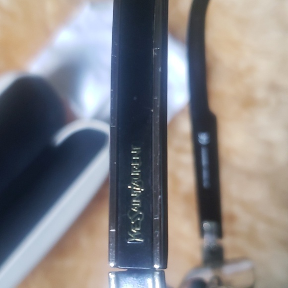 Yves Saint-Laurent frames - Picture 3 of 10